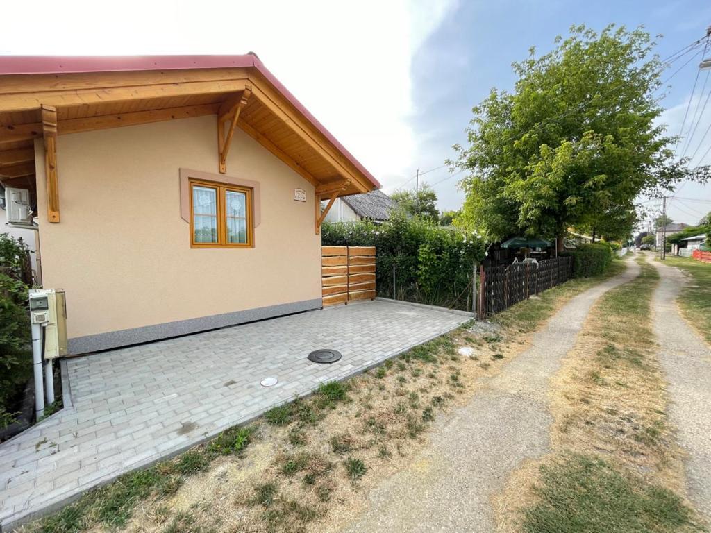 Ibolya Apartman Csisztapuszta Exterior foto